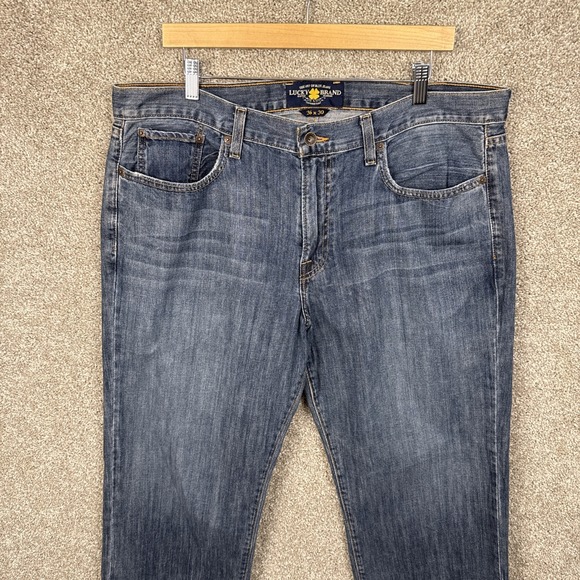 Lucky Brand Jeans Men's‎ 36x31 361 Vintage Straight Leg Denim Whiskered Rinse - Picture 1 of 9